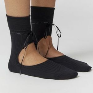 UO Open-Front Sock (Black)